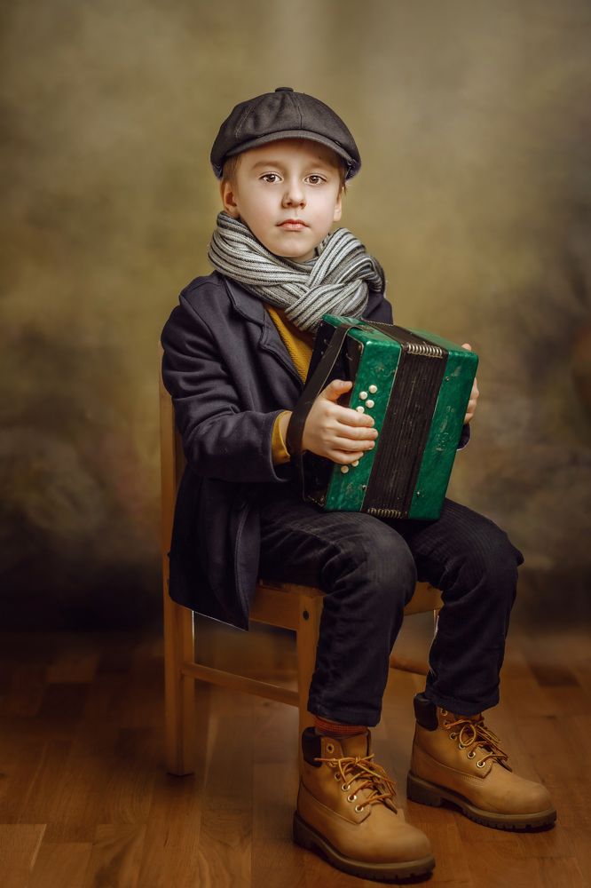 Гриша гармонист