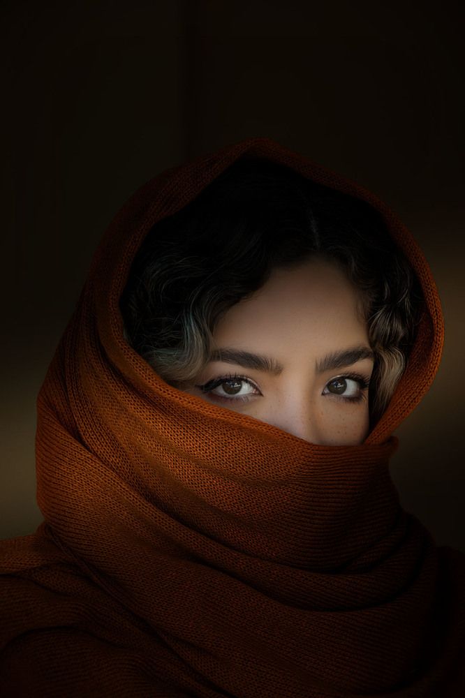 Portrait photography and showing eye expressions