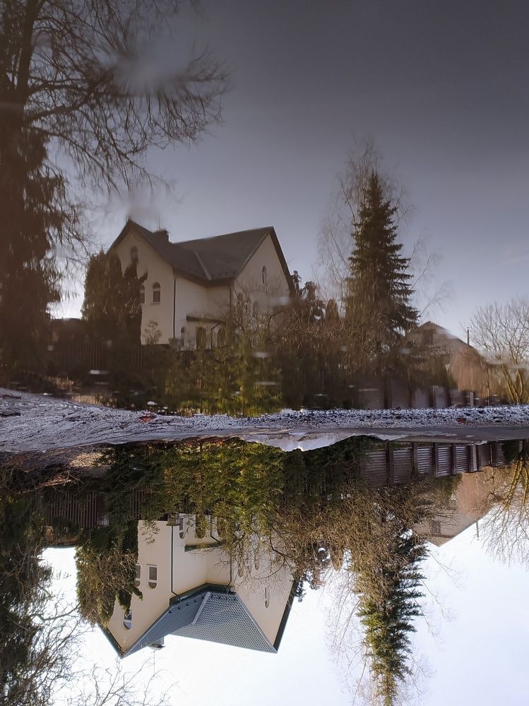 Photograph by Ludmila Yemeliyanchykova