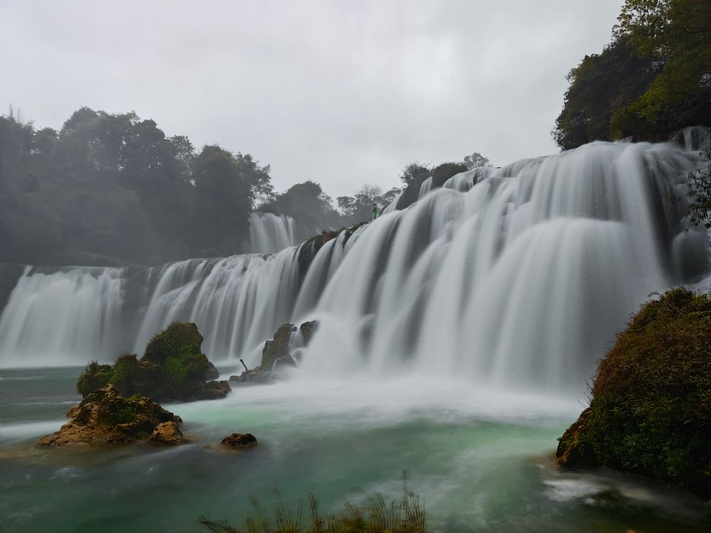 Photograph by Hieu Tran