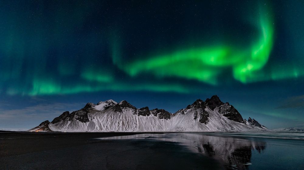 Photograph by Alex Mimo