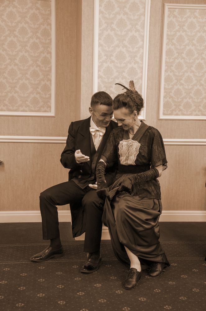 Светская беседа.