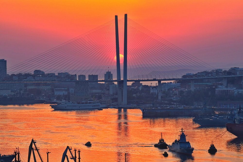 Солнце за Золотым мостом