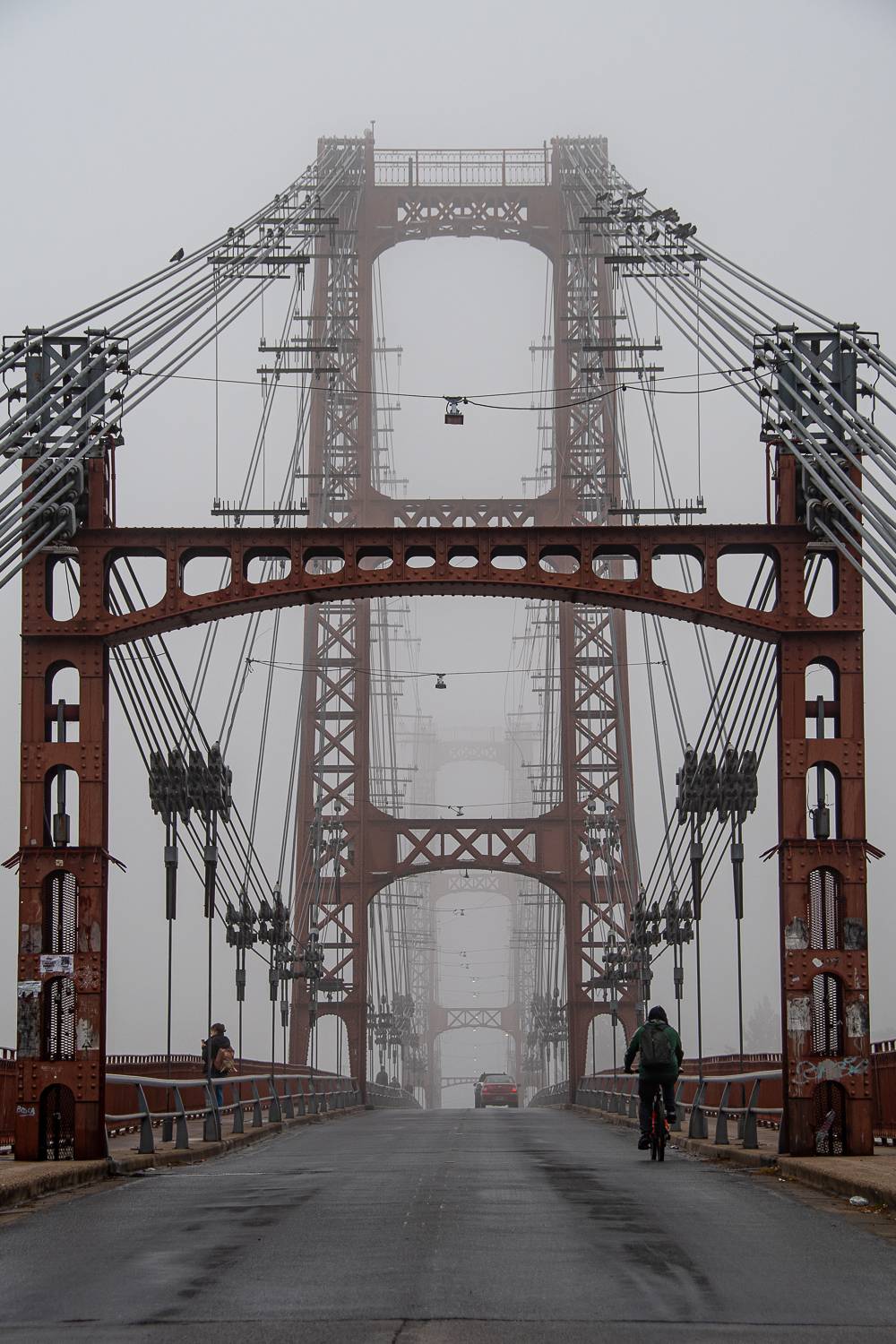 Niebla en el Puente Colgante