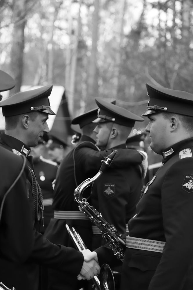 Встреча в оркестре /Musicians greeting