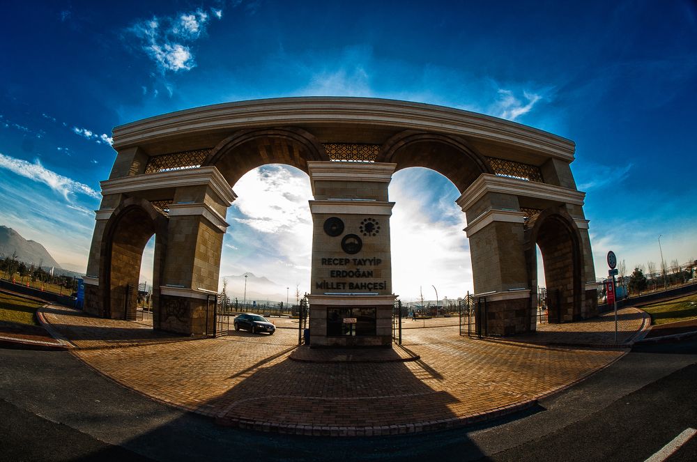 Photograph by DAMOUN POURNEMATI