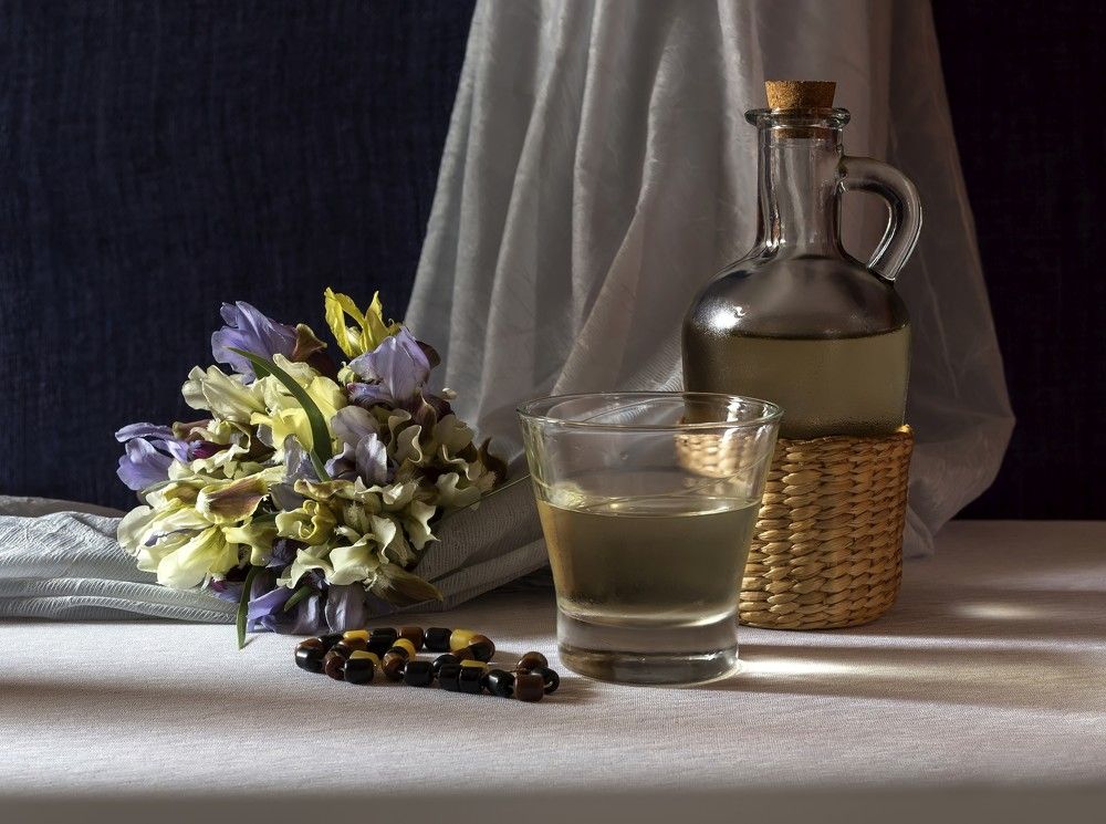 Натюрморт с дикими ирисами