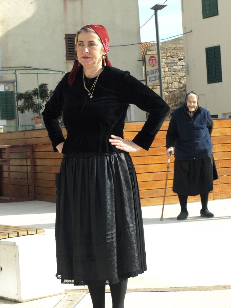 betina, murter, croatia, oldwoman, granma, digital, colors