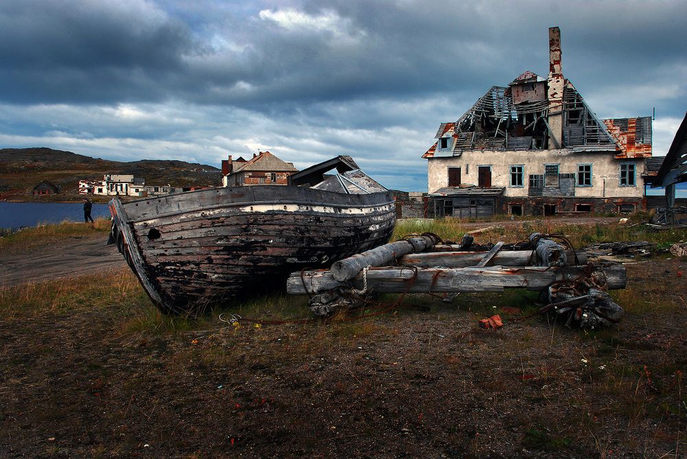 Заброшенный посёлок 2