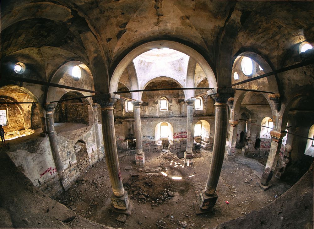 Photograph by DAMOUN POURNEMATI