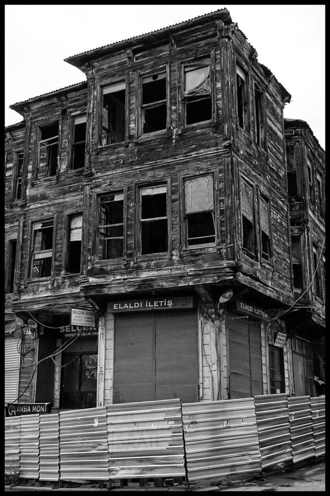 Photograph by ivan origgi