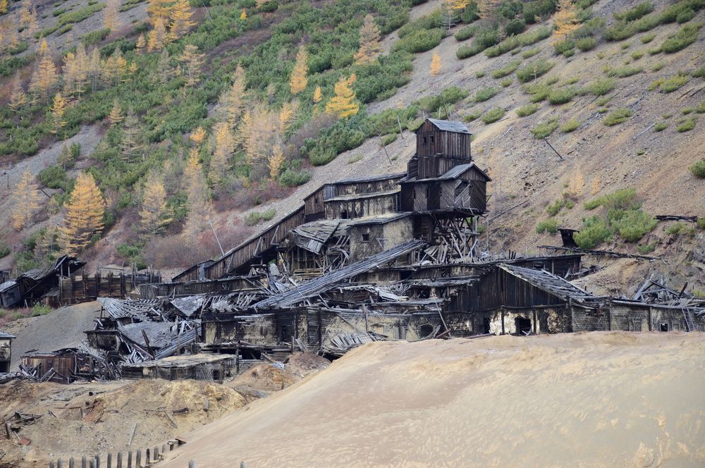 Магаданская область. Рудник на реке Сеймчан.