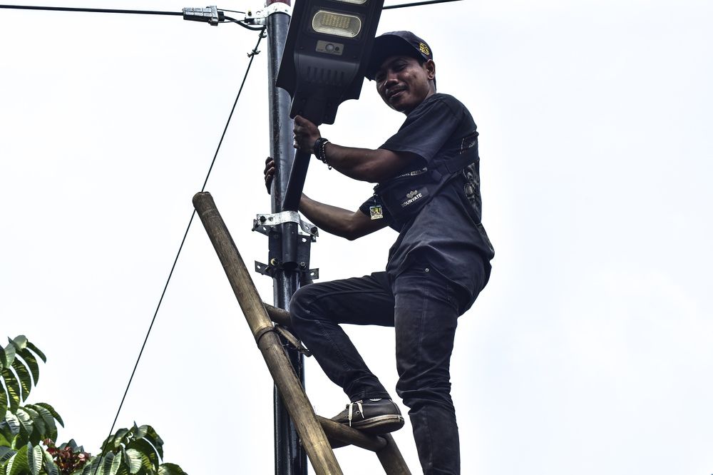 Photograph by Pujo Cahyono