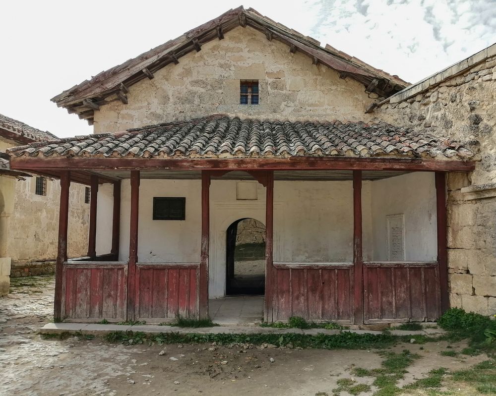 Малая кенаса в Чуфут-Кале. XVIII век.