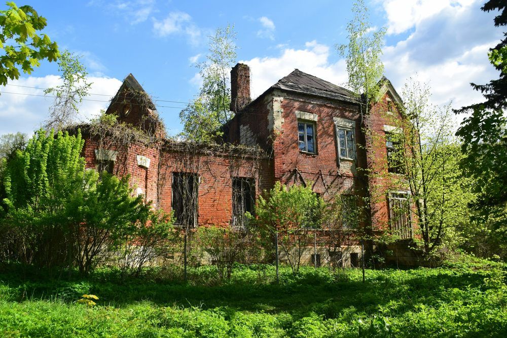 Гостевой флигель усадьбы графа Келлера