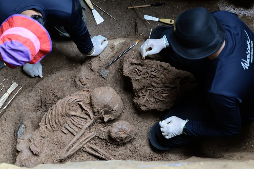 PRE-NEOLITHIC WOMEN.