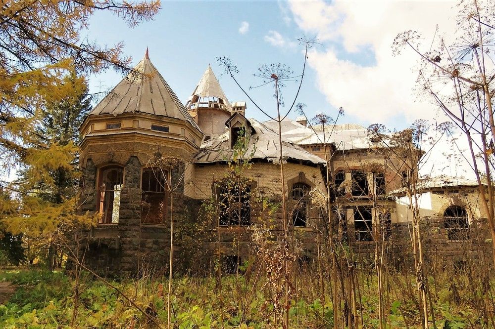 Бывшая усадьба купца Елисеева