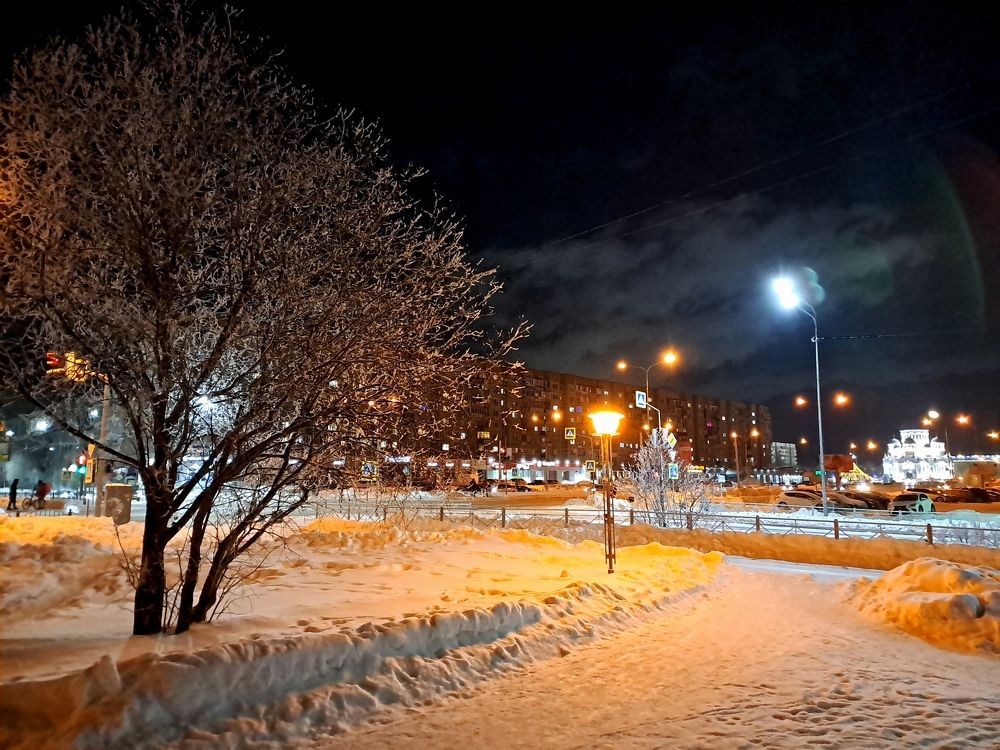 Вечер в городе