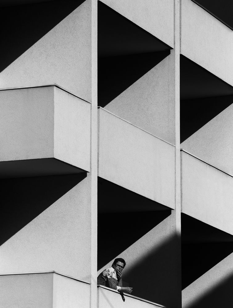 Catching the shadows