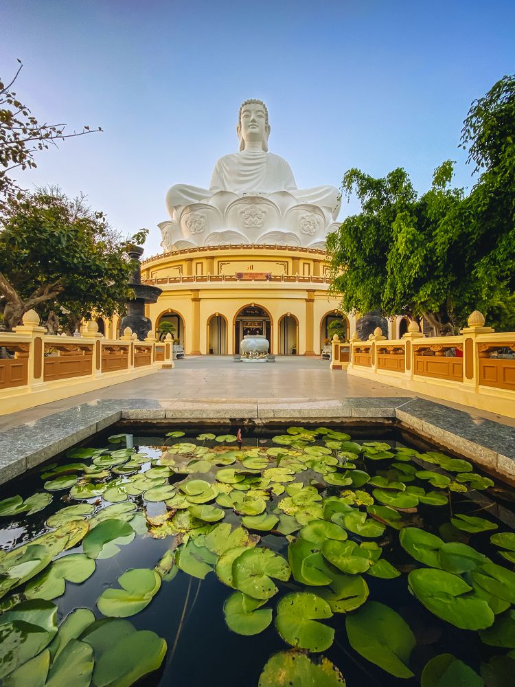 Linh Phong Thien Tu - Ong Nui Pagoda