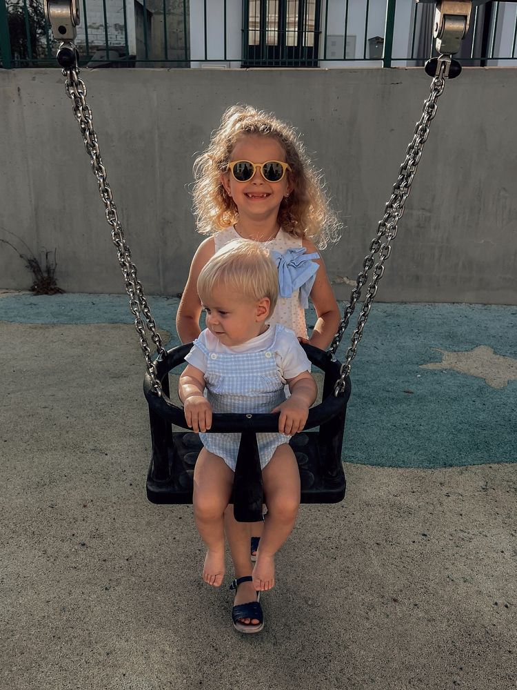 Photograph by Ludmila Yemeliyanchykova