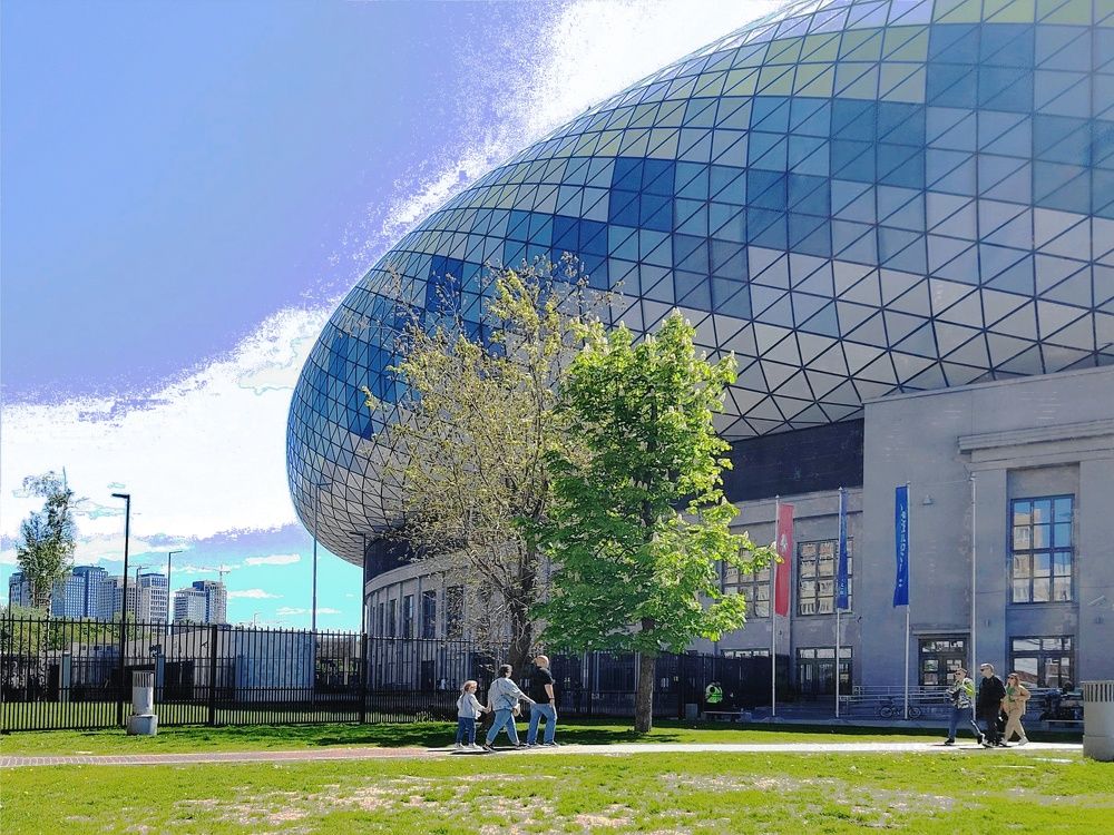 Москвa.  Снимaлa  Сaшa.