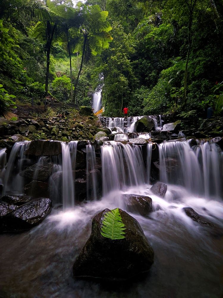 The charm of Dlundung Waterfall tourism