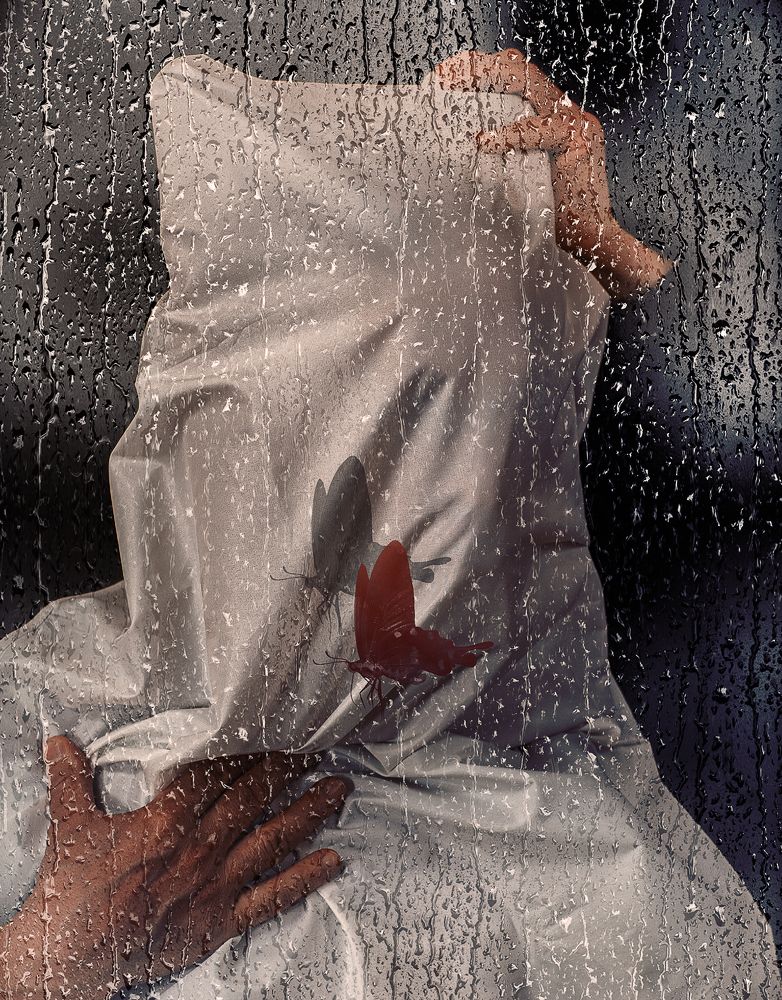 Взгляд под стеклом.