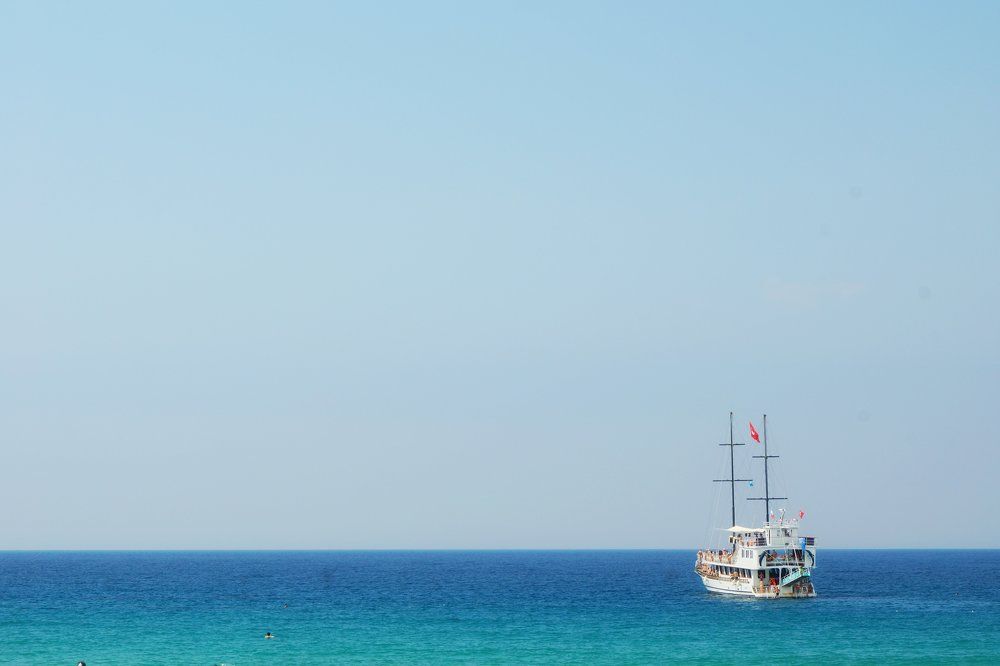 Романтическая прогулка