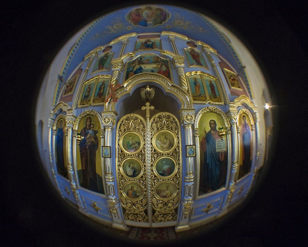 Алтарь Свято-Никольского храма села Данилово в Удмуртии