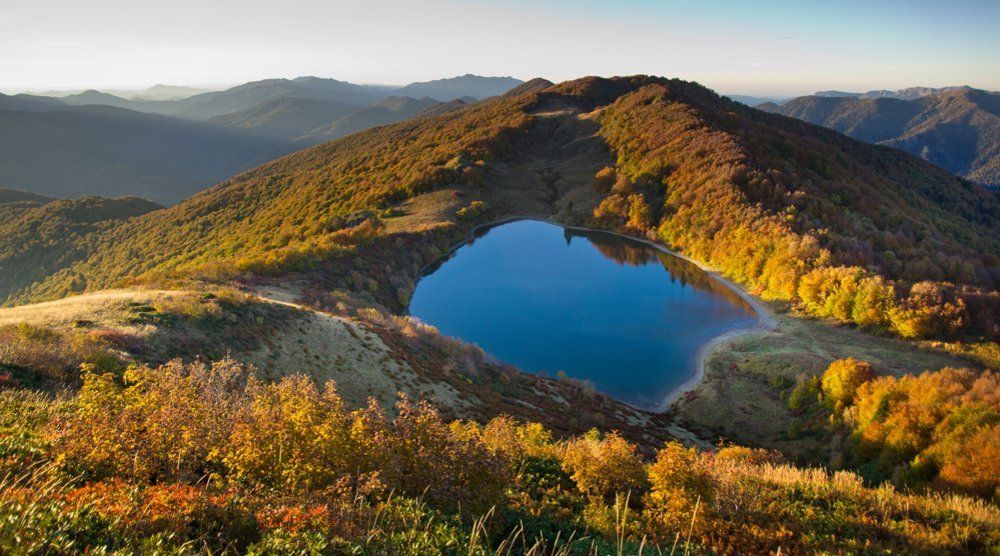 Священное озеро Хуко