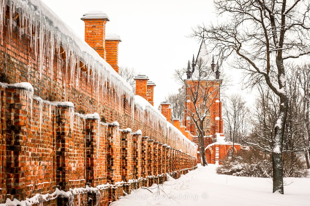 башня Шапель со стеной.