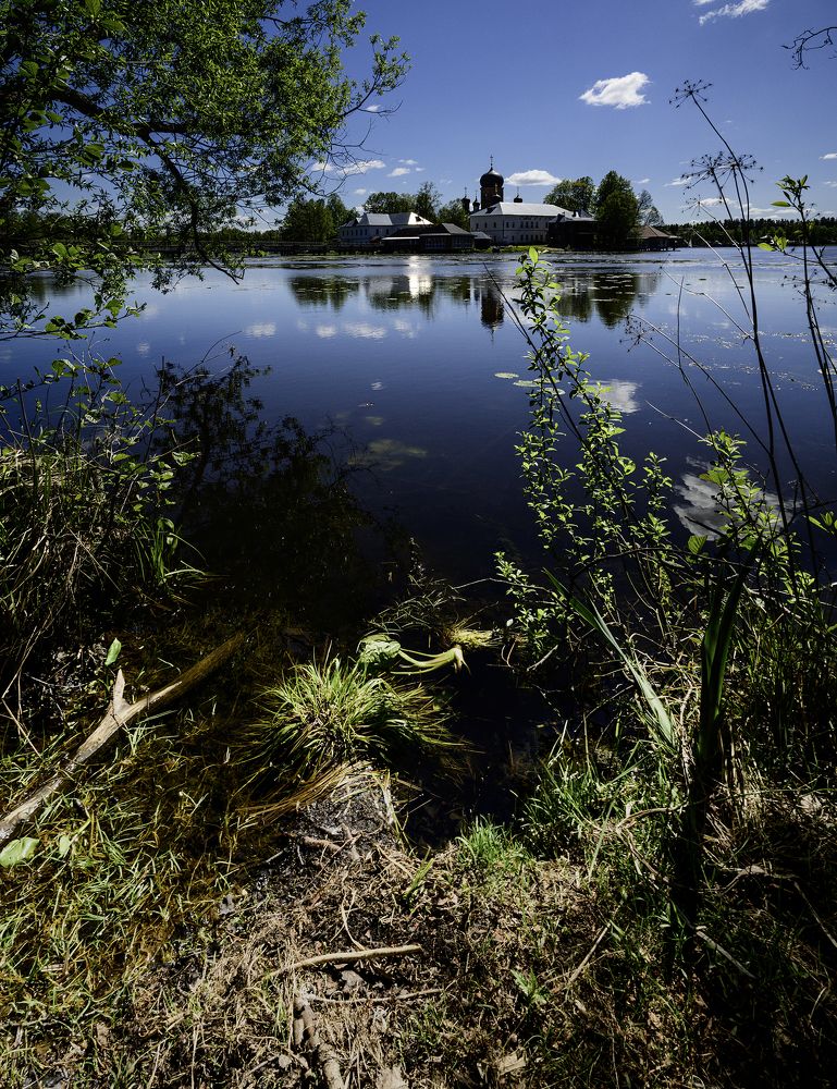 Обитаемый остров.