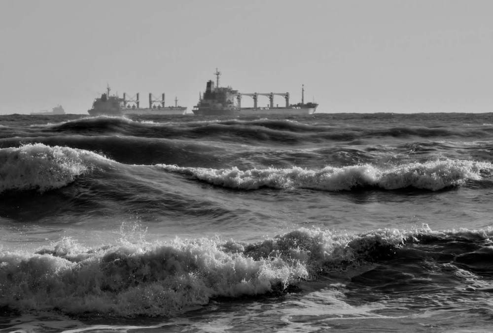 Шторм на море