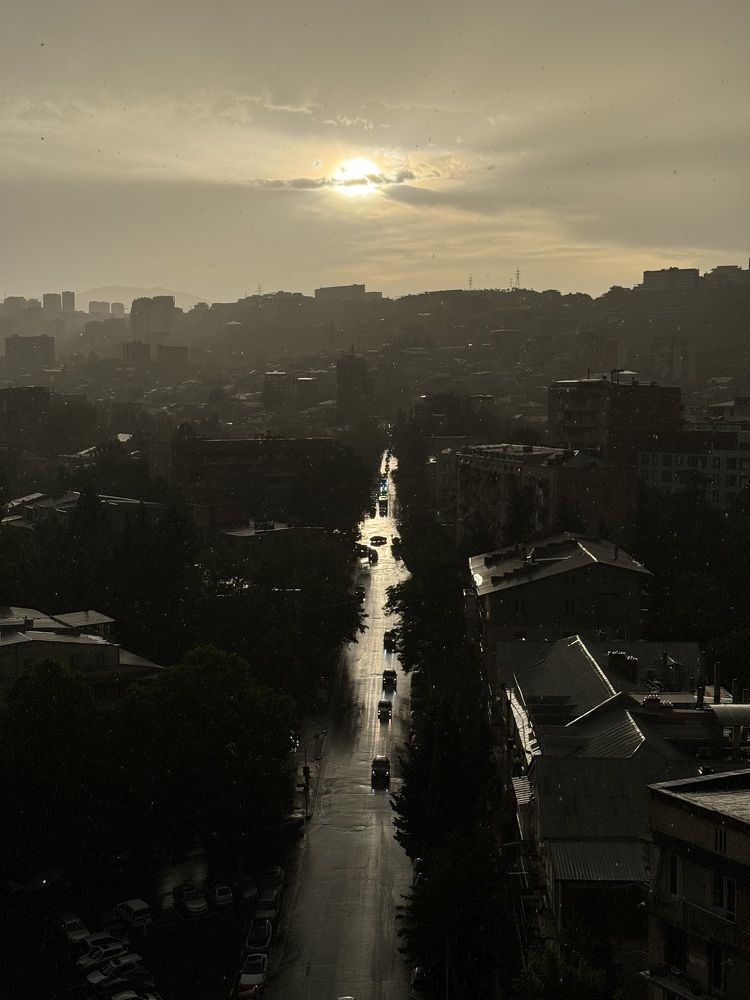 Тбилиси под июньским ливнем