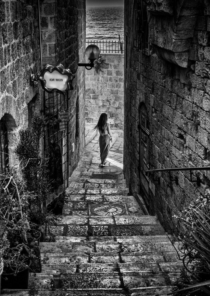 Photograph by Vladimir Bragilevsky