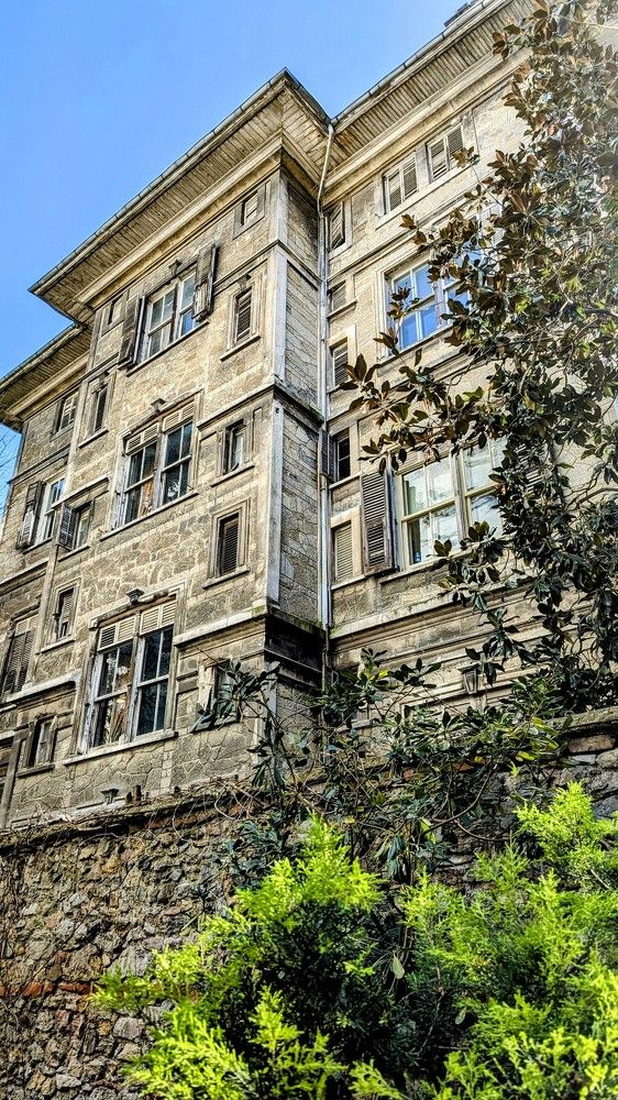 Somewhere in Istanbul