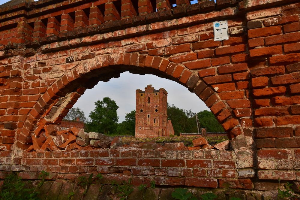 Былая роскошь.