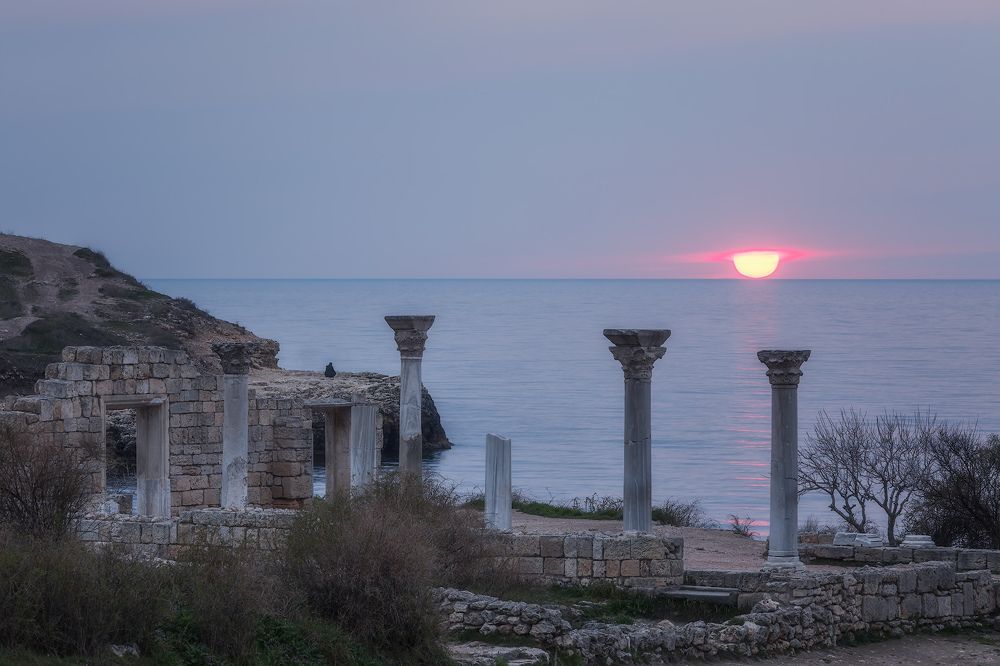 Вне времени.