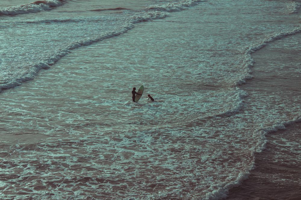 И что это по вашему? Постановка? Случайно прошел, сфоткал, гении