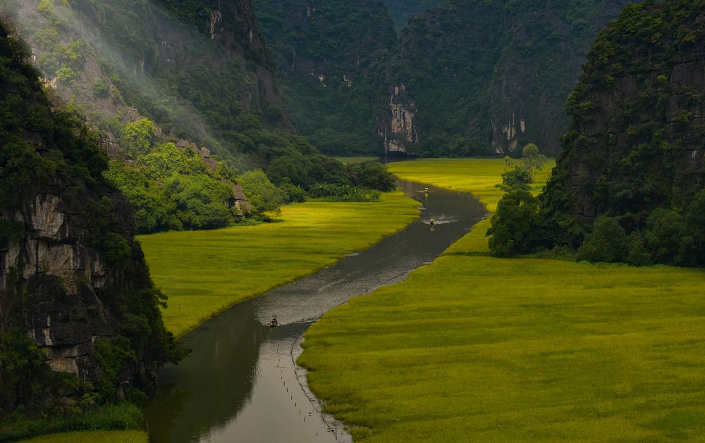 Photograph by NAM BUI