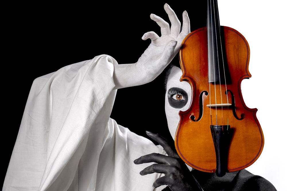 The harmony of duality 1