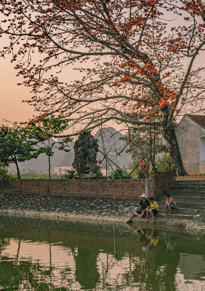 Photograph by NAM BUI