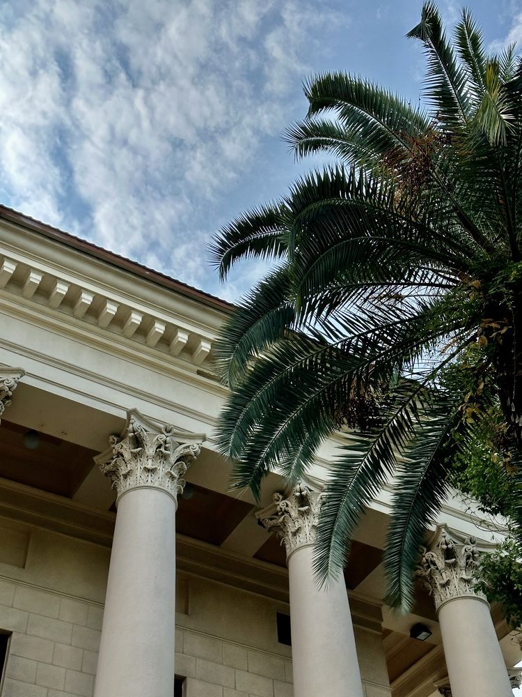 Фотография автора Юрий Пустовит