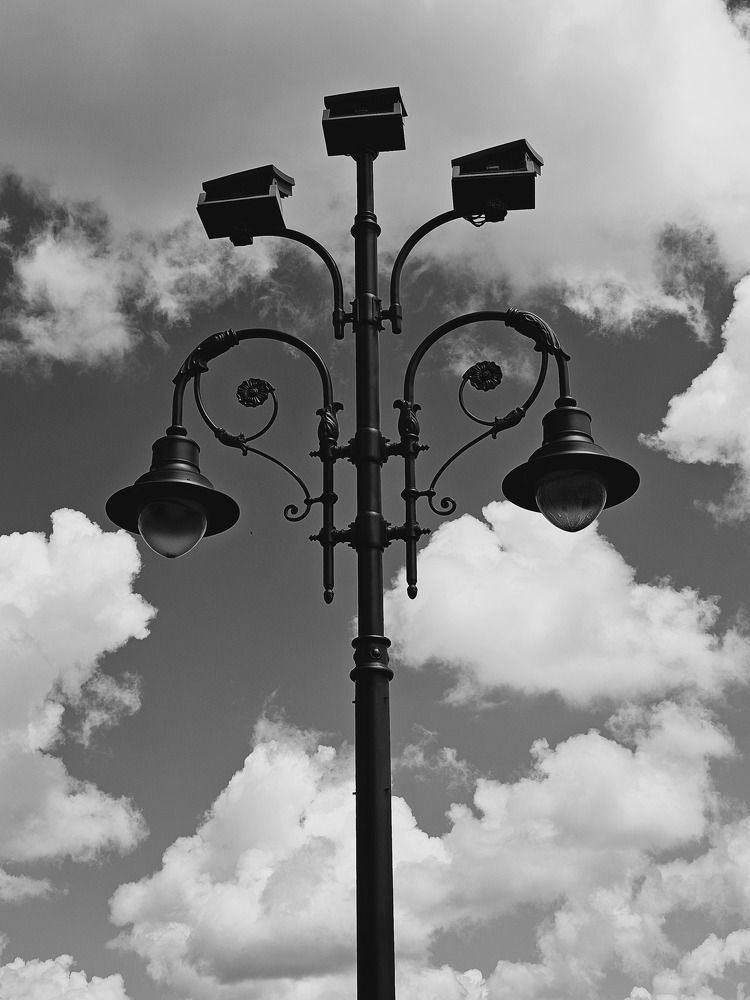 Улица. Фонарь.