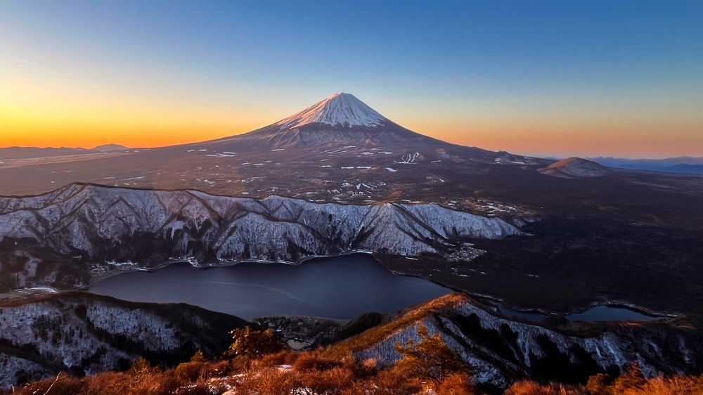 Sunrise on Settogadake Mountain