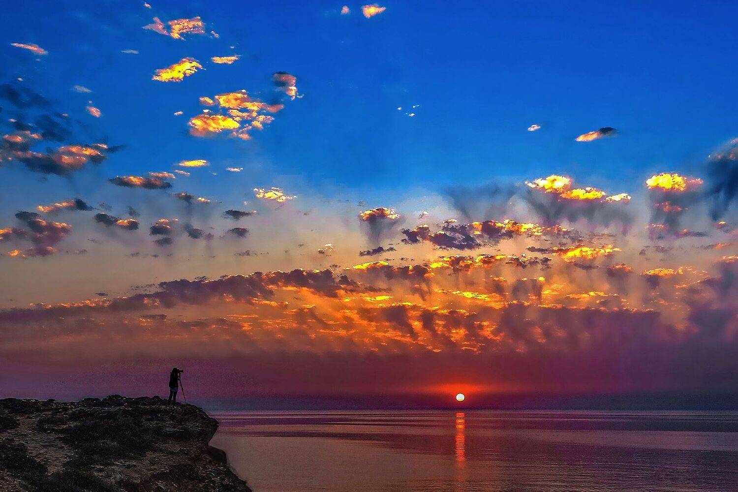 When clouds light up the sky / Когда облака зажигают небо