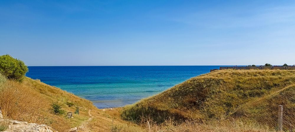 Photograph by Anton Hantov