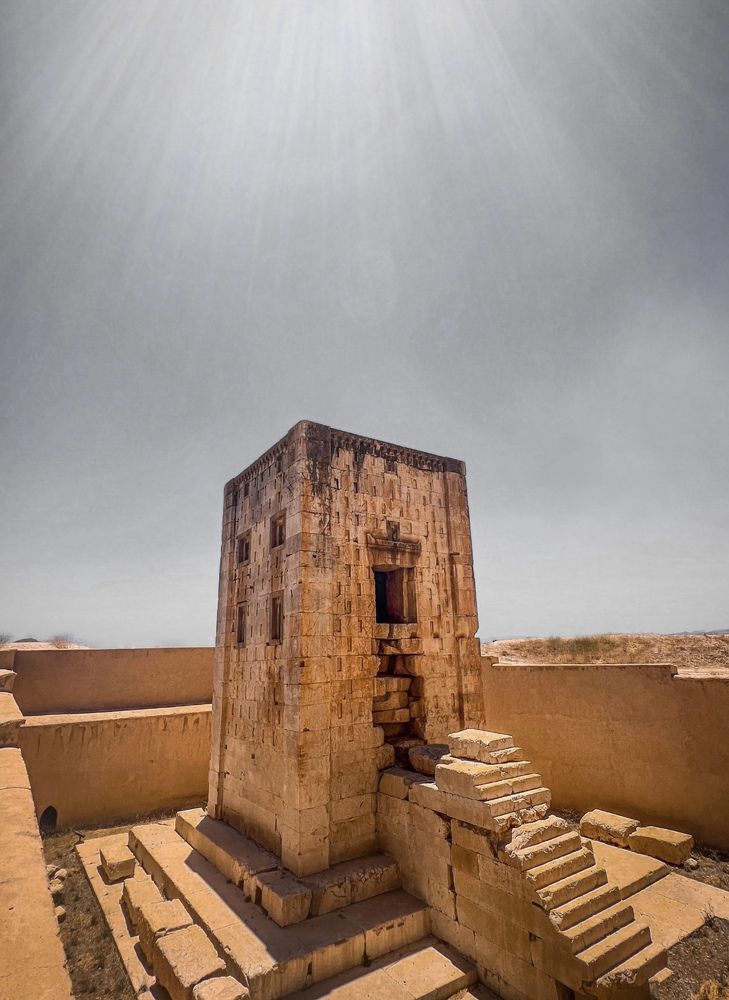 Photograph by roya razaghi