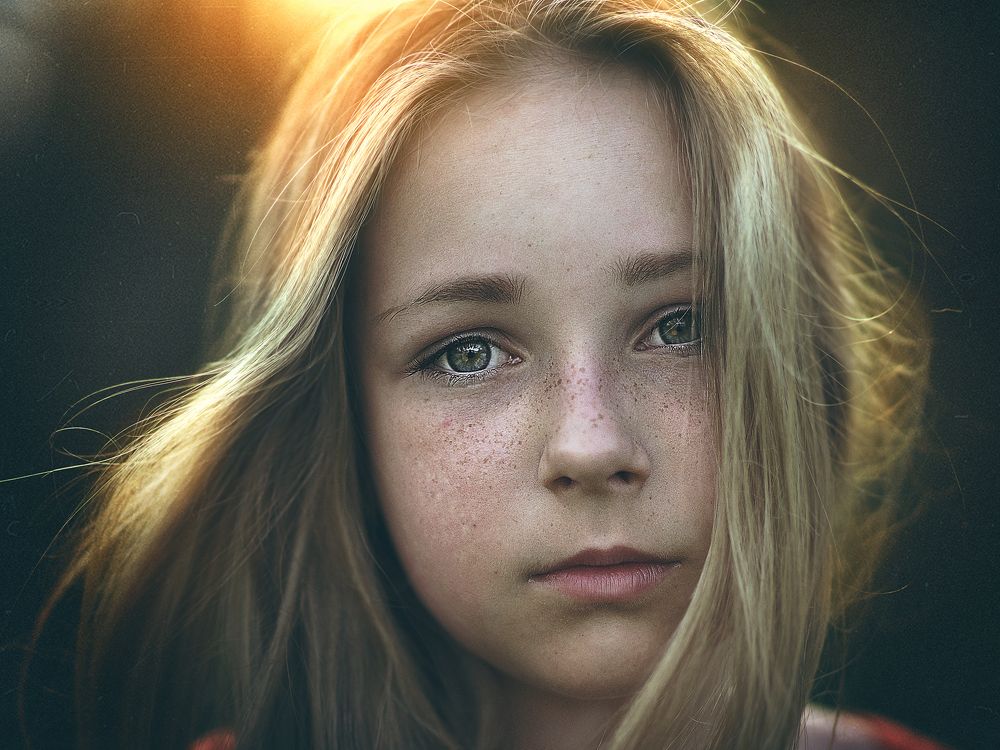 И целый мир в глазах